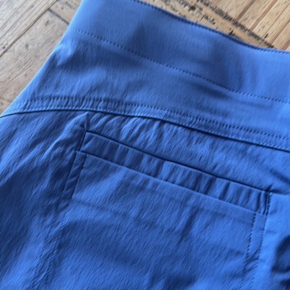 NWT Ladies Eddie Bauer cornflower blue Hiker Shorts - Picture 4 of 12